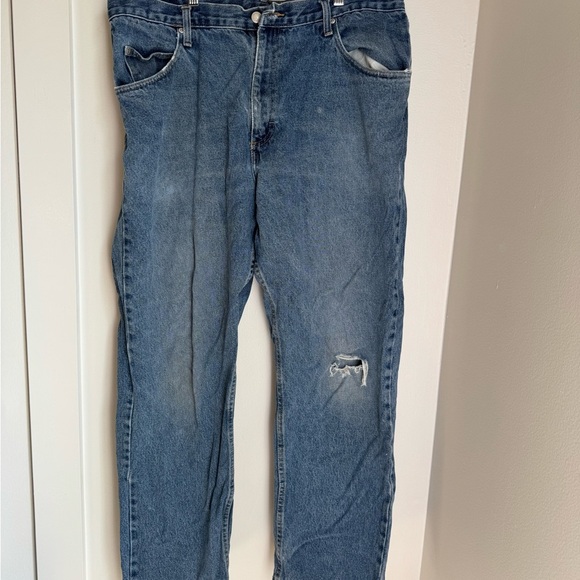 Wrangler Classic Blue Denim Jeans - Picture 1 of 5